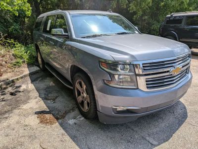 2015 Chevrolet Suburban - Photo 4