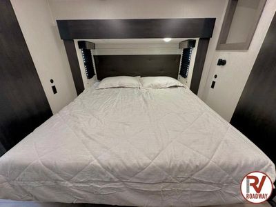 2026 Cherokee Arctic Wolf 3950SUITE - Photo 34