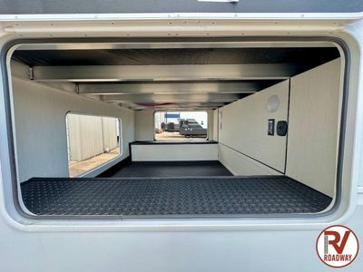 2026 Cherokee Arctic Wolf 3950SUITE - Photo 12