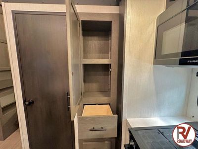 2026 Cherokee Arctic Wolf 3950SUITE - Photo 21