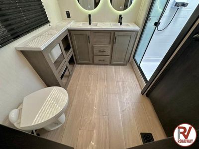 2026 Cherokee Arctic Wolf 3950SUITE - Photo 37