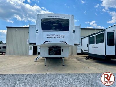 2026 Cherokee Arctic Wolf 3950SUITE - Photo 1