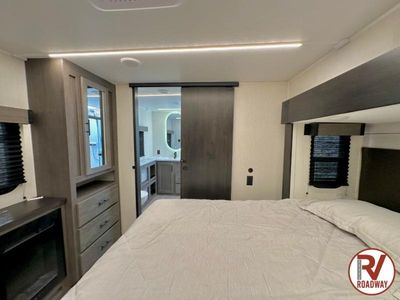 2026 Cherokee Arctic Wolf 3950SUITE - Photo 33