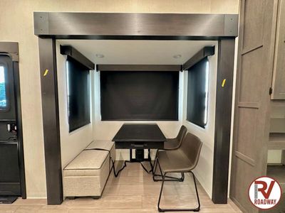 2026 Cherokee Arctic Wolf 3950SUITE - Photo 17