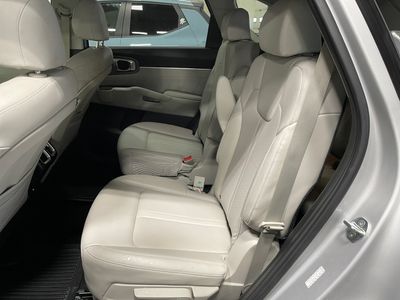 2022 Kia Sorento Plug-In Hybrid - Photo 12
