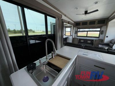 2026 Keystone RV Montana - Photo 5