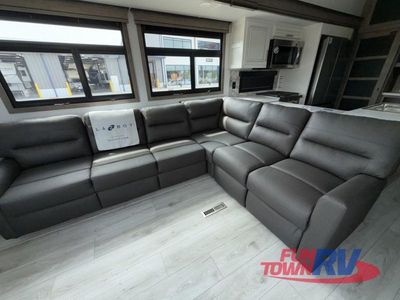 2026 Keystone RV Montana - Photo 8
