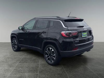 2022 Jeep Compass — detail view