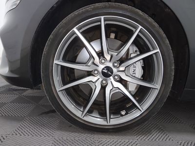 2025 Genesis G70 — photo 10 view