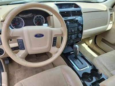 2012 Ford Escape - Photo 2