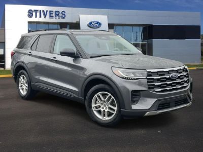 2026 Ford Explorer Active in Carbonized Gray Metallic — front three-quarter view