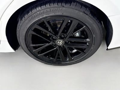 2025 Toyota Camry — photo 33 view