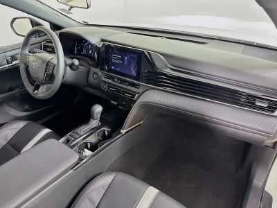 2025 Toyota Camry — photo 32 view
