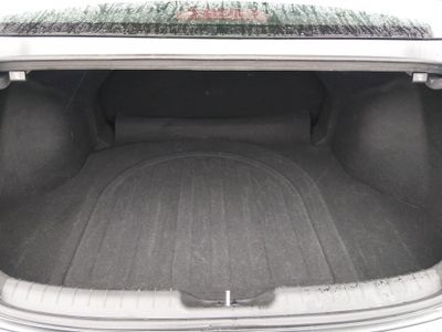 2024 Hyundai Elantra — photo 11 view