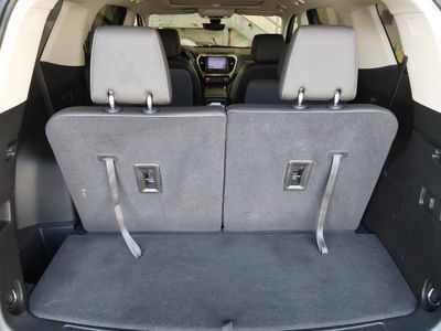 2023 GMC Acadia - Photo 11
