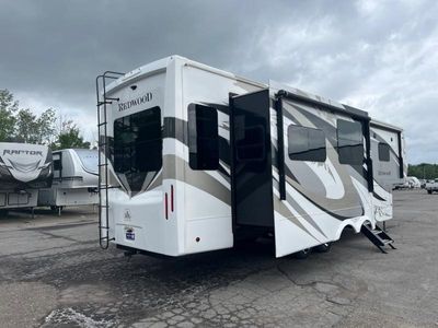 2021 CrossRoads RV Redwood - Photo 4