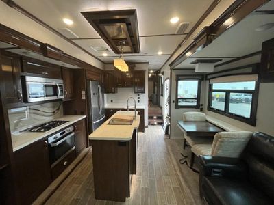 2021 CrossRoads RV Redwood - Photo 7