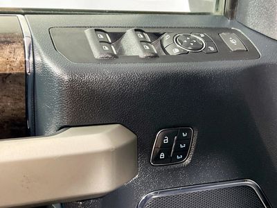 2022 Ford F-350SD - Photo 14