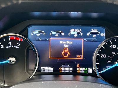 2022 Ford F-350SD - Photo 19