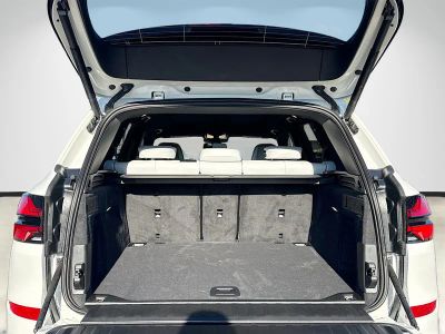 2026 BMW X5 — photo 11 view