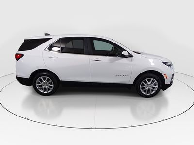 2024 Chevrolet Equinox — photo 8 view