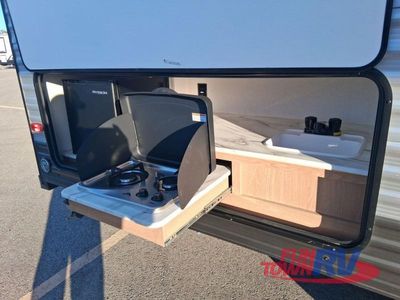 2022 Prime Time RV Avenger — photo 27 view