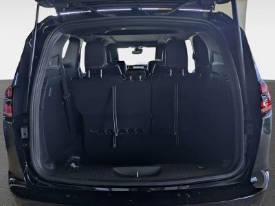 2026 Chrysler Pacifica — photo 10 view