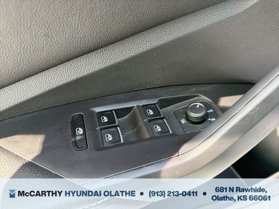 2023 Volkswagen Jetta - Photo 32