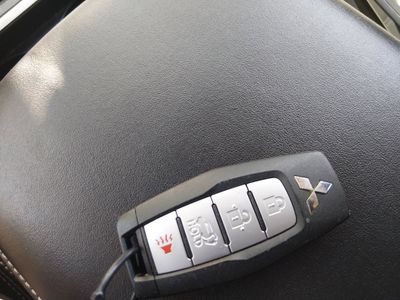 2024 Mitsubishi Outlander - Photo 15