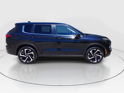 2024 Mitsubishi Outlander - Photo 8