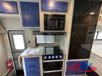 2023 Thor Motor Coach Chateau - Photo 17