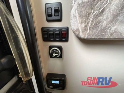 2023 Thor Motor Coach Chateau - Photo 28