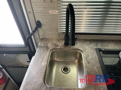 2023 Thor Motor Coach Chateau - Photo 18