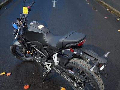 2025 Honda CB300R ABS - Photo 3