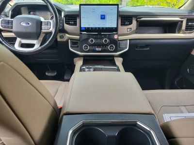 2023 Ford Expedition — photo 14 view