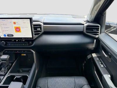 2024 Toyota Tundra 4WD — photo 17 view