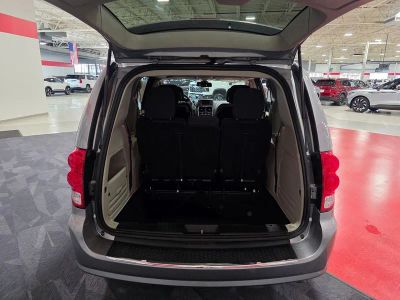 2019 Dodge Grand Caravan — detail view