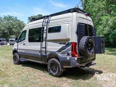 2025 Storyteller Overland - Photo 14