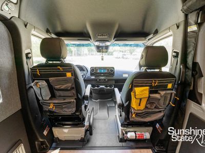 2025 Storyteller Overland - Photo 19