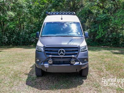 2025 Storyteller Overland - Photo 10
