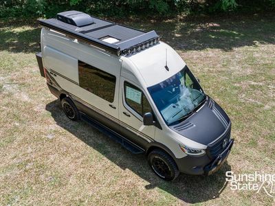 2025 Storyteller Overland - Photo 32