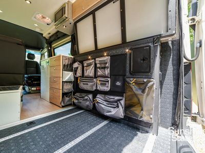2025 Storyteller Overland - Photo 12