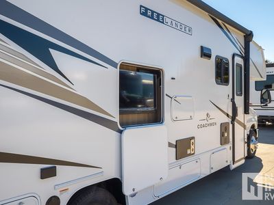 2026 Coachmen Freelander - Photo 6