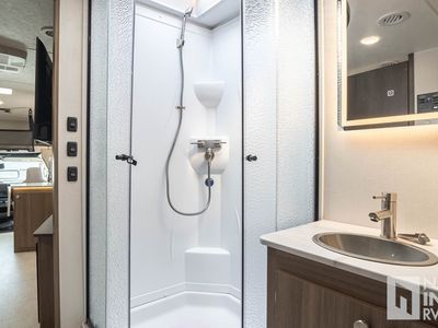 2026 Coachmen Freelander - Photo 24