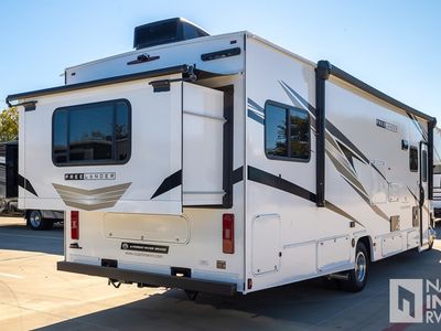 2026 Coachmen Freelander - Photo 9