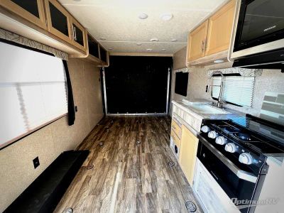2019 Coachmen Catalina Trail Blazer — interior view