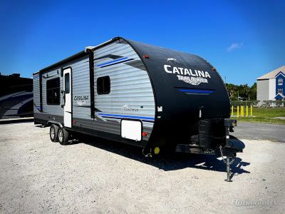 2019 Coachmen Catalina Trail Blazer — front three-quarter view