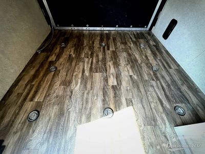 2019 Coachmen Catalina Trail Blazer — photo 12 view