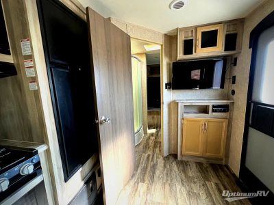 2019 Coachmen Catalina Trail Blazer — photo 13 view