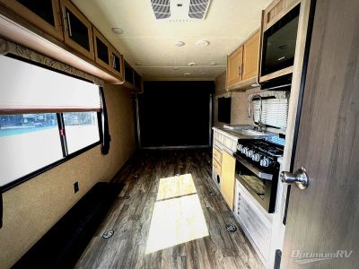 2019 Coachmen Catalina Trail Blazer — photo 17 view